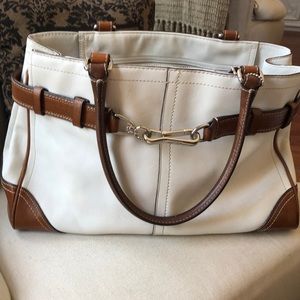 Beautiful coach handbag